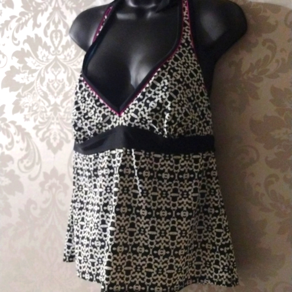 Beach Native Swim Top 40 B/C - Picture 3 of 8